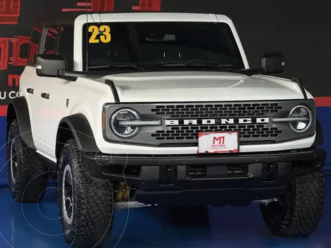 Ford Bronco Badlands 4 Puertas usado (2023) color Blanco precio $998,900