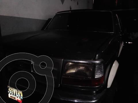 Ford Bronco XLT 4x2 V8 5.0i 16V usado (1991) color Verde precio u$s2.011