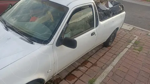 Ford Courier 1.6L usado (2005) color Blanco precio $55,000