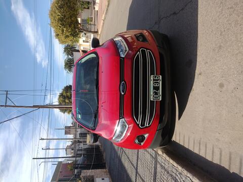 foto Ford EcoSport 1.6L SE usado (2014) color Rojo Bari precio $2.850.000