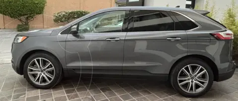 Ford Edge Titanium usado (2022) color Gris precio $530,000