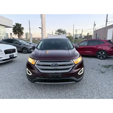 Ford Edge SEL PLUS usado (2017) color VINO precio $250,000