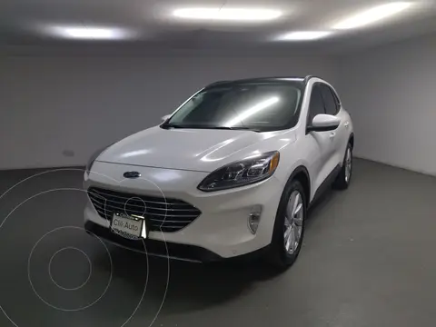 Ford Escape Hibrida Titanium usado (2022) color Blanco precio $690,000