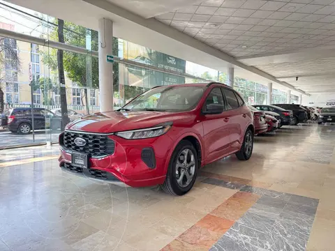 Ford Escape Hibrida ST Line usado (2023) color Rojo precio $599,500