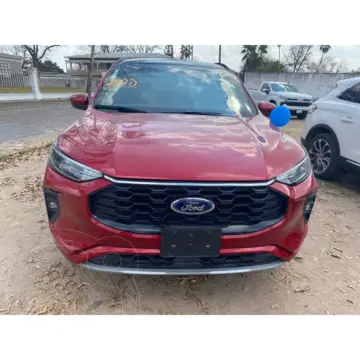 Ford Escape Hibrida ST Line usado (2023) color Rojo precio $495,000