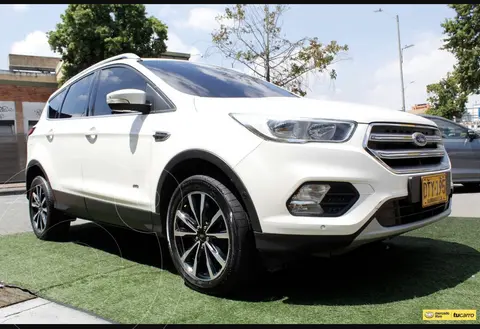 Ford Escape  2.0L Titanium 4x4 usado (2017) color Blanco Platinado precio $78.000.000