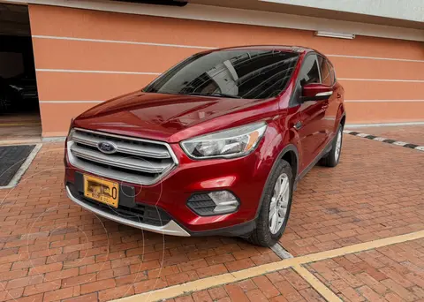 Ford Escape  2.0L SE 4x2 usado (2017) color Rojo Rubi precio $70.000.000