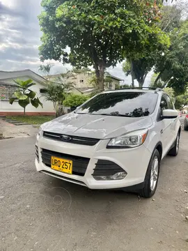 Ford Escape  2.0L SE 4x2 usado (2015) color Blanco precio $48.000.000