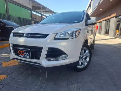 Ford Escape Titanium usado (2015) color Blanco precio $265,000