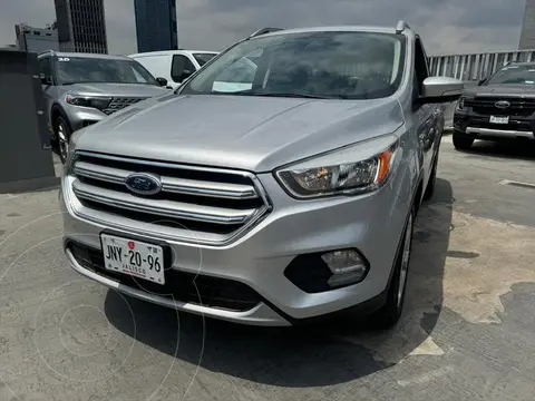 foto Ford Escape Trend Advance EcoBoost usado (2017) color Plata precio $329,000
