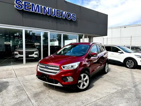 Ford Escape Trend Advance EcoBoost usado (2019) color Rojo financiado en mensualidades(enganche $70,180 mensualidades desde $7,879)