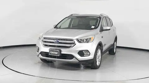 foto Ford Escape Trend Advance usado (2017) color Negro precio $274,999