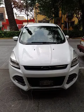 Ford Escape S usado (2016) color Blanco precio $240,000