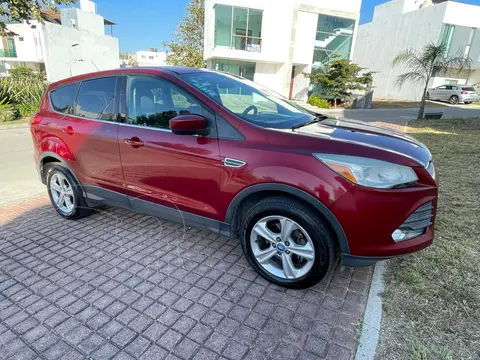 Ford Escape SE Plus usado (2013) color Rojo precio $172,000