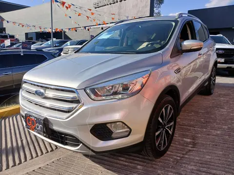 Ford Escape Titanium EcoBoost usado (2017) color Gris precio $250,000