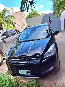 Ford Escape Trend Advance EcoBoost usado (2016) color Negro precio $237,000