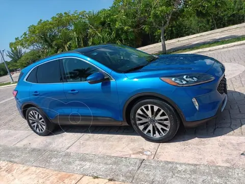 Ford Escape Titanium EcoBoost usado (2020) color Azul Elctrico precio $590,000