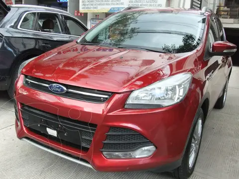 Ford Escape Trend Advance EcoBoost usado (2015) color Rojo Rubi precio $192,000