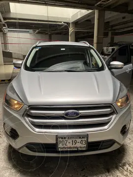 Ford Escape Trend Advance usado (2017) color Plata precio $299,000