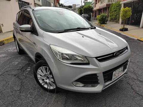 Ford Escape Trend Advance usado (2016) color Plata precio $227,000