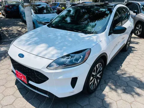 Ford Escape SE usado (2020) color Blanco financiado en mensualidades(enganche $87,881 mensualidades desde $7,806)