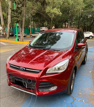 foto Ford Escape SE Plus usado (2015) color Rojo Rubí precio $198,000