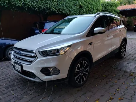 Ford Escape Titanium EcoBoost usado (2019) color Blanco Platinado precio $319,000