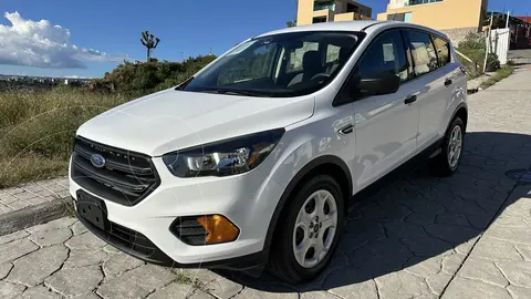 Ford Escape SE Advance usado (2019) color Blanco precio $240,000