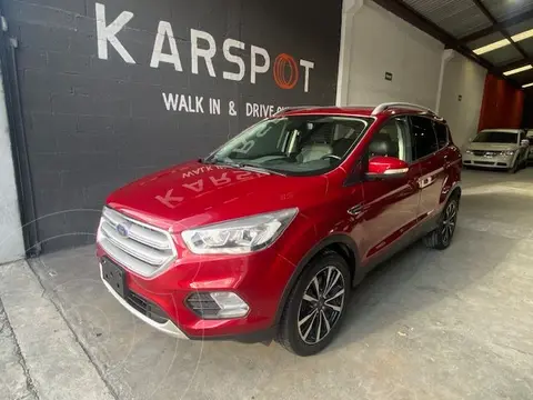 Ford Escape Titanium EcoBoost usado (2017) color Rojo precio $279,900