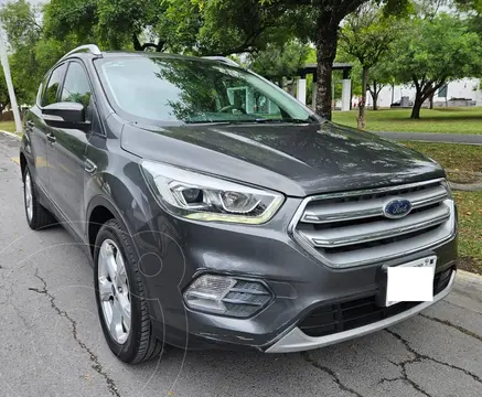 Ford Escape Trend Advance EcoBoost usado (2019) color Gris Nocturno precio $288,000