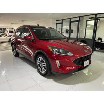 Ford Escape SE usado (2021) color Rojo precio $360,000
