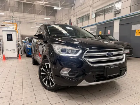 Ford Escape Titanium EcoBoost usado (2019) color Negro financiado en mensualidades(enganche $125,358 mensualidades desde $5,385)