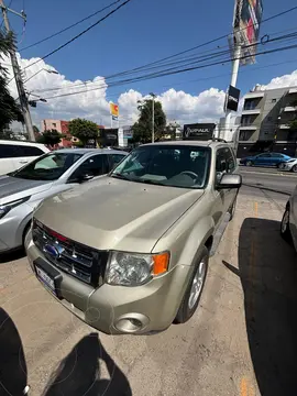 foto Ford Escape Limited usado (2011) color Oro precio $120,000