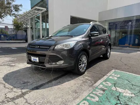 Ford Escape Trend Advance usado (2015) color Gris precio $215,000