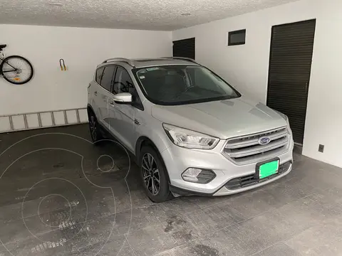 Ford Escape Titanium EcoBoost usado (2018) color Plata Estelar precio $360,000