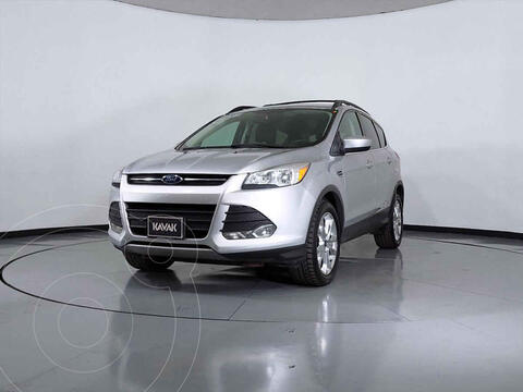 Ford Escape SE Plus con techo panoramico usado (2013) color Plata precio $240,999
