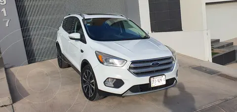 Ford Escape Titanium usado (2017) color Blanco precio $280,000