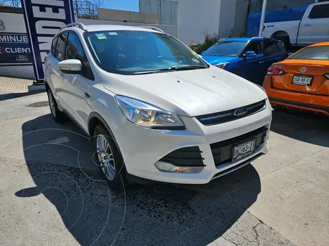 Ford Escape Trend Advance usado (2015) color Blanco precio $259,000