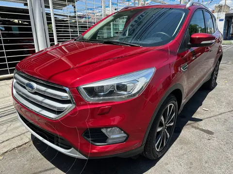 Ford Escape Titanium EcoBoost usado (2019) color Rojo Rubi financiado en mensualidades(enganche $86,000 mensualidades desde $11,812)
