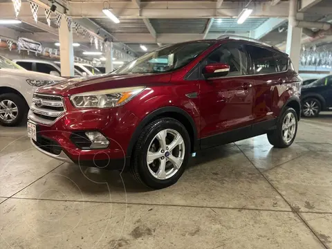 Ford Escape Trend Advance usado (2017) color Rojo precio $259,000