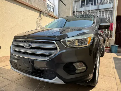 Ford Escape SE usado (2019) color Gris precio $265,000