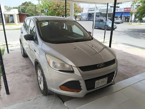 Ford Escape SE usado (2014) color Plata precio $180,000