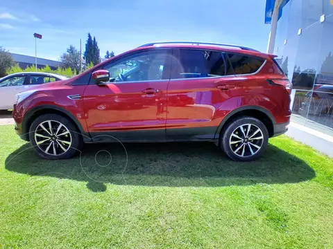 Ford Escape Titanium EcoBoost usado (2018) color Rojo precio $339,500