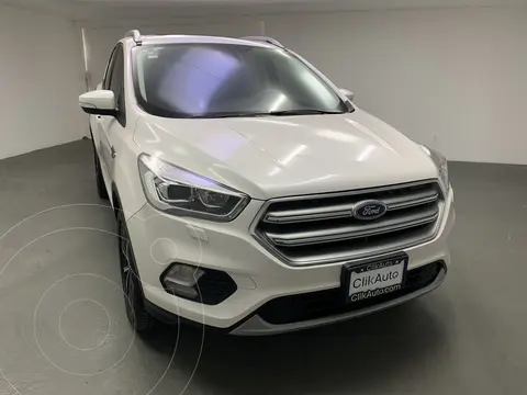 Ford Escape Titanium EcoBoost usado (2019) color Blanco financiado en mensualidades(enganche $79,000 mensualidades desde $8,900)