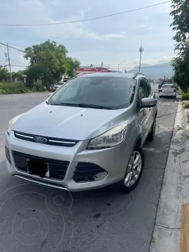 Ford Escape Titanium EcoBoost usado (2016) color Plata precio $237,000