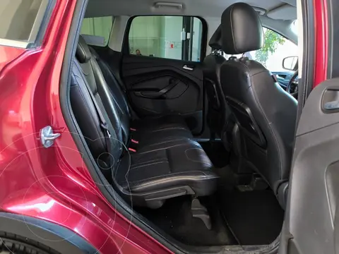 Ford Escape Trend Advance usado (2016) color Rojo precio $235,000