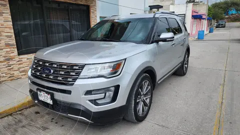 Ford Explorer Limited usado (2017) color Plata Estelar precio $369,000