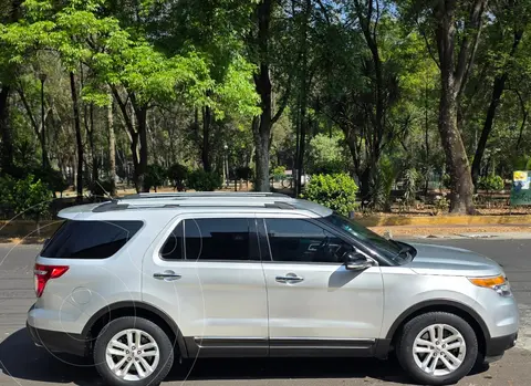 Ford Explorer XLT usado (2015) color Plata precio $225,000