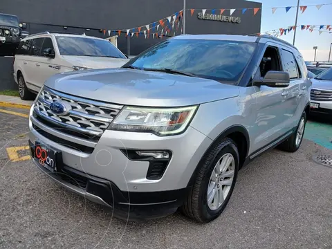 Ford Explorer XLT usado (2019) color plateado financiado en mensualidades(enganche $129,438 mensualidades desde $9,898)