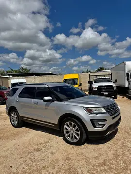 Ford Explorer Limited 4x4 usado (2017) color Plata precio $285,000